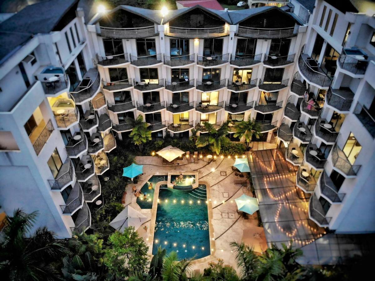 Pacific Suites Boutique Hotel And Bistro Jaco Exterior photo