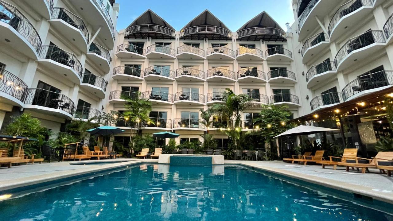Pacific Suites Boutique Hotel And Bistro Jaco Exterior photo